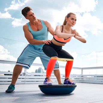 BOSU BALANCE TRAINER