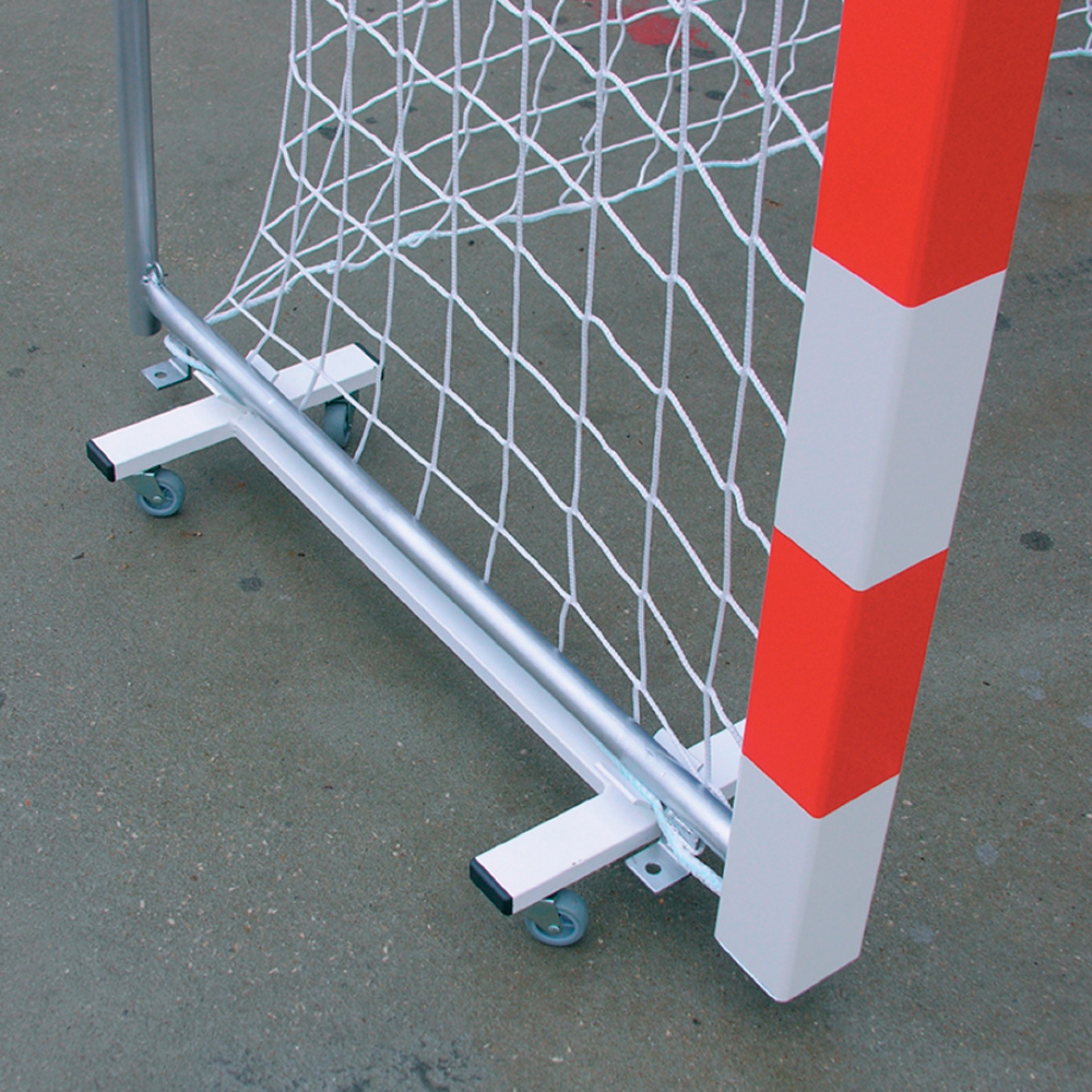 COCHE PARA TRANSPORTE DE PORTERÍAS DE BALONMANO