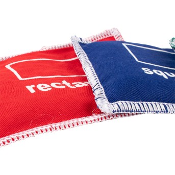 SET OF 4 BAGS WITH GEOMETRIC SHAPES IN ENGLISH