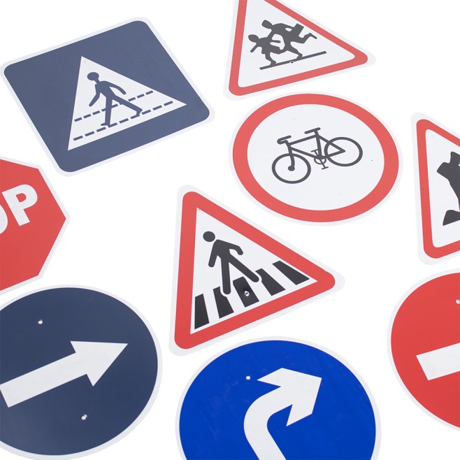 JUEGO DE SEÑALES DE TRÁFICO