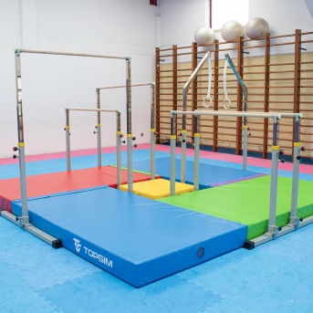 CONJUNTO DE APARATOS DE GIMNASIA ARTSTICA