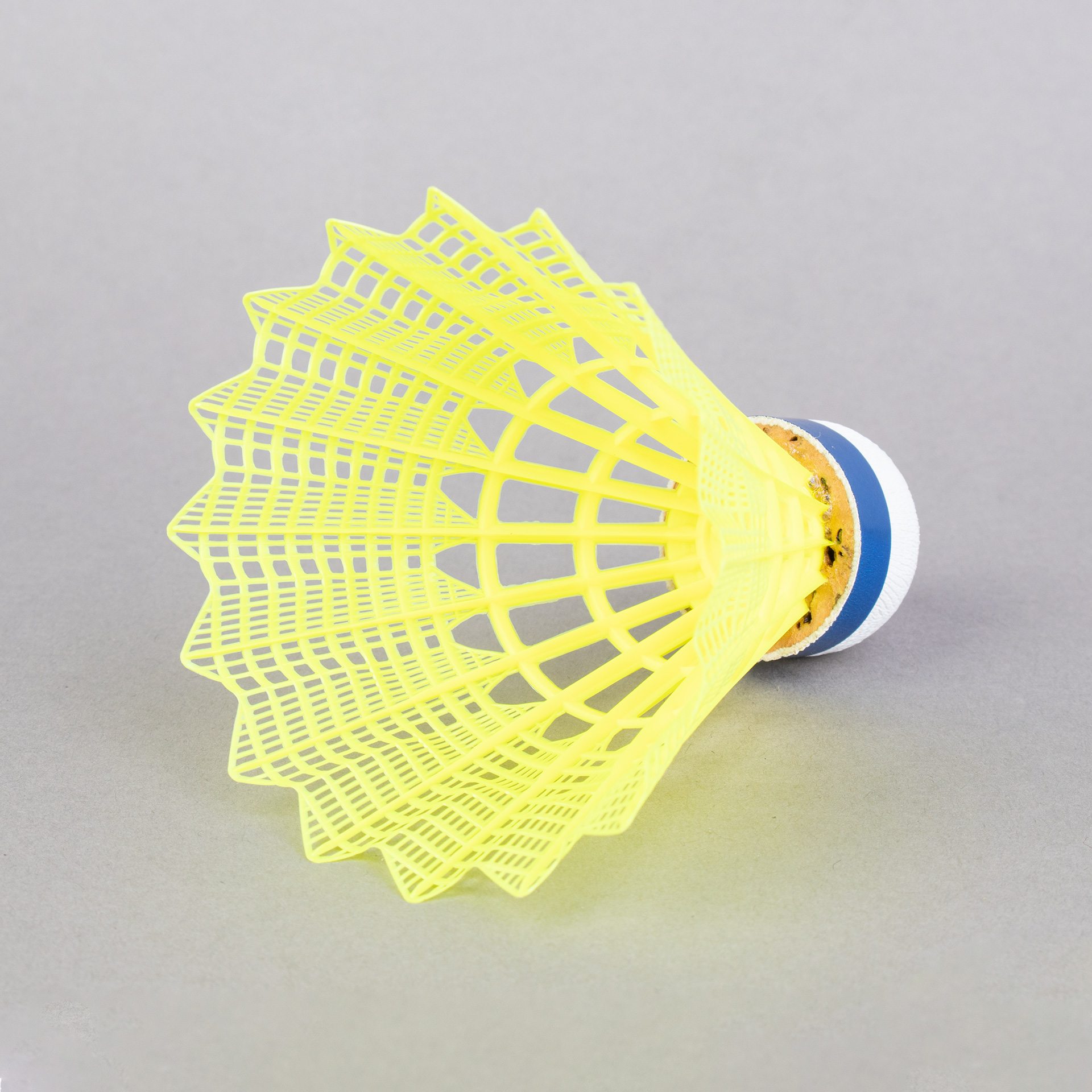 VOLANTES BÁDMINTON VICTOR 2000 (6 UNIDADES)