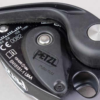 PETZL GRIGRI ASEGURADOR CON BLOQUEO ASISTIDO PETZL GRIGRI ASEGURADOR CON BLOQUEO ASISTIDO