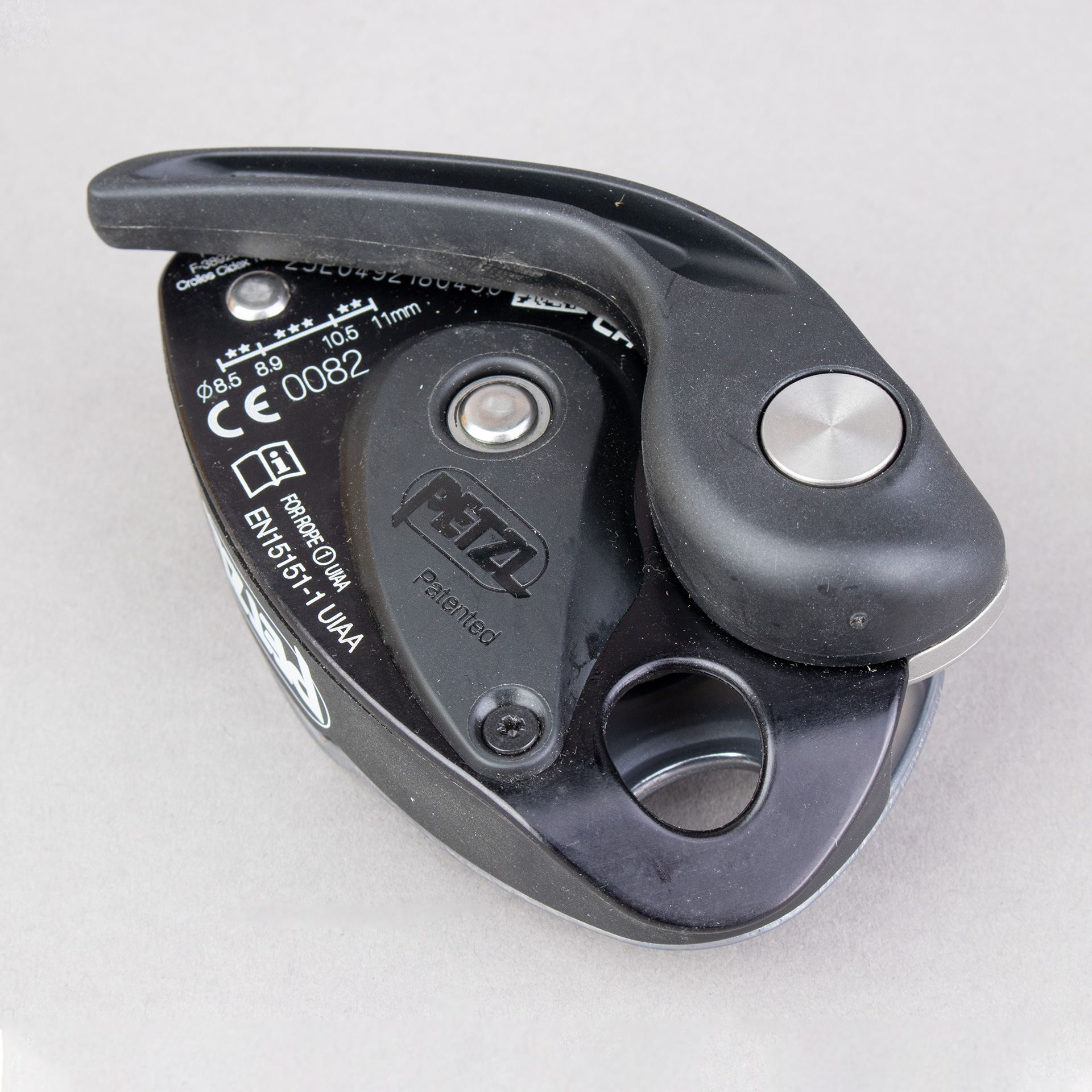 PETZL GRIGRI ASEGURADOR CON BLOQUEO ASISTIDO
