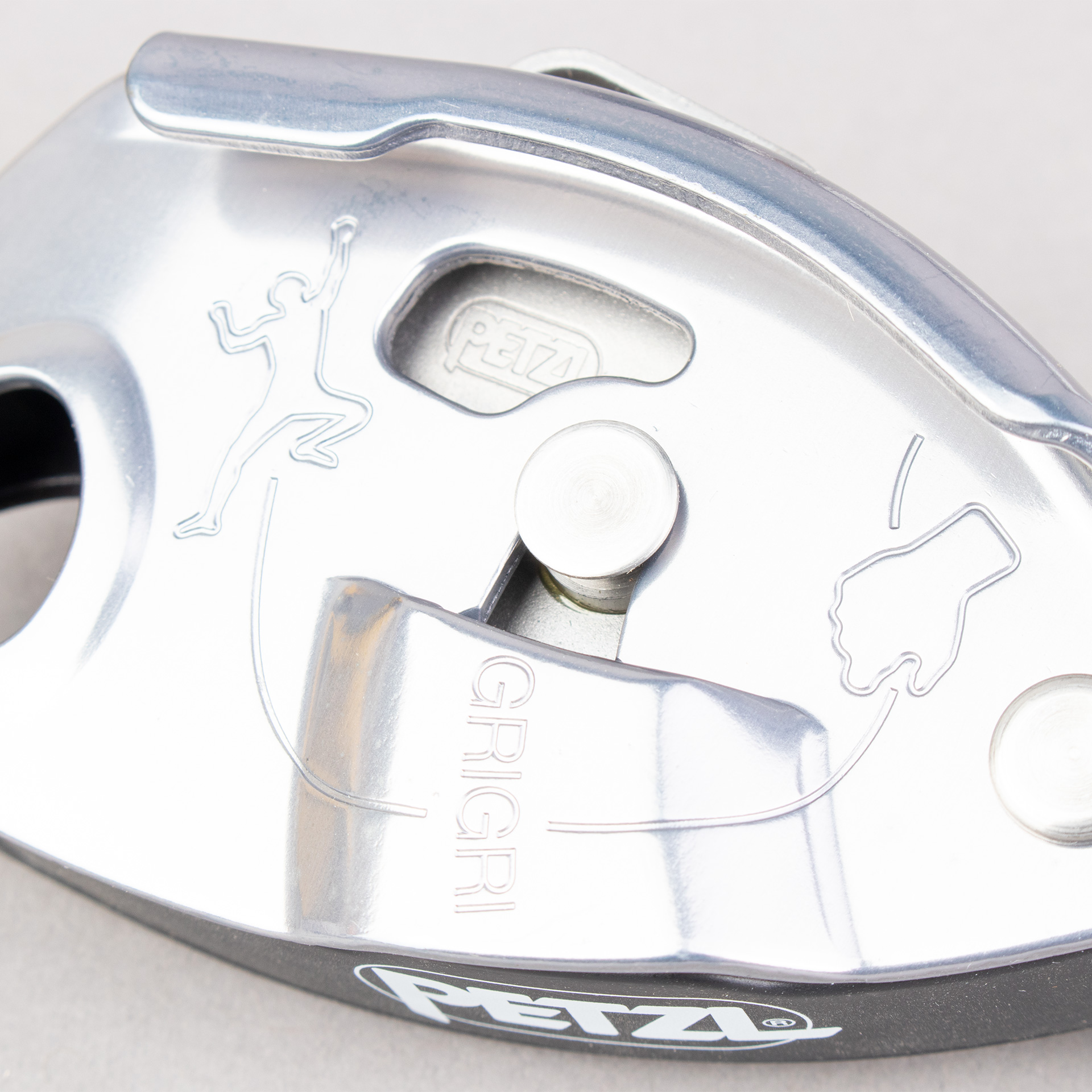 PETZL GRIGRI ASEGURADOR CON BLOQUEO ASISTIDO