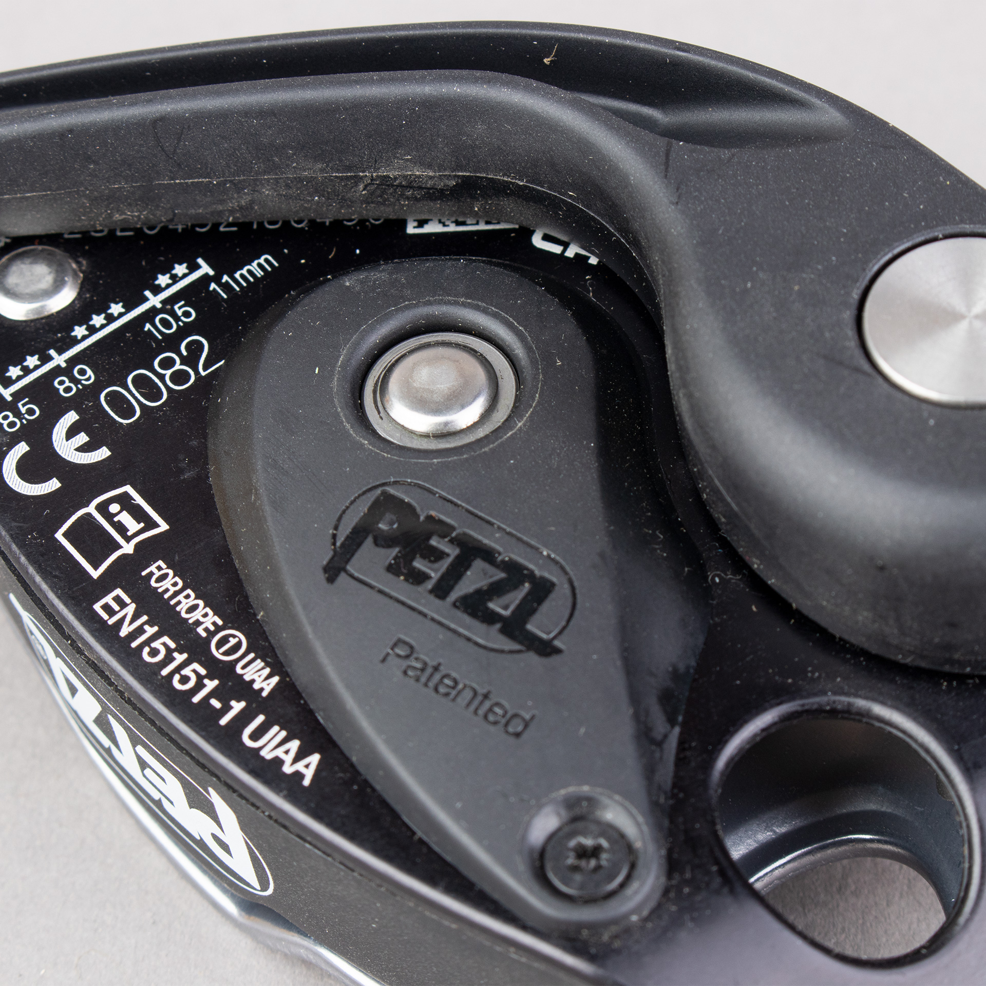 PETZL GRIGRI ASEGURADOR CON BLOQUEO ASISTIDO