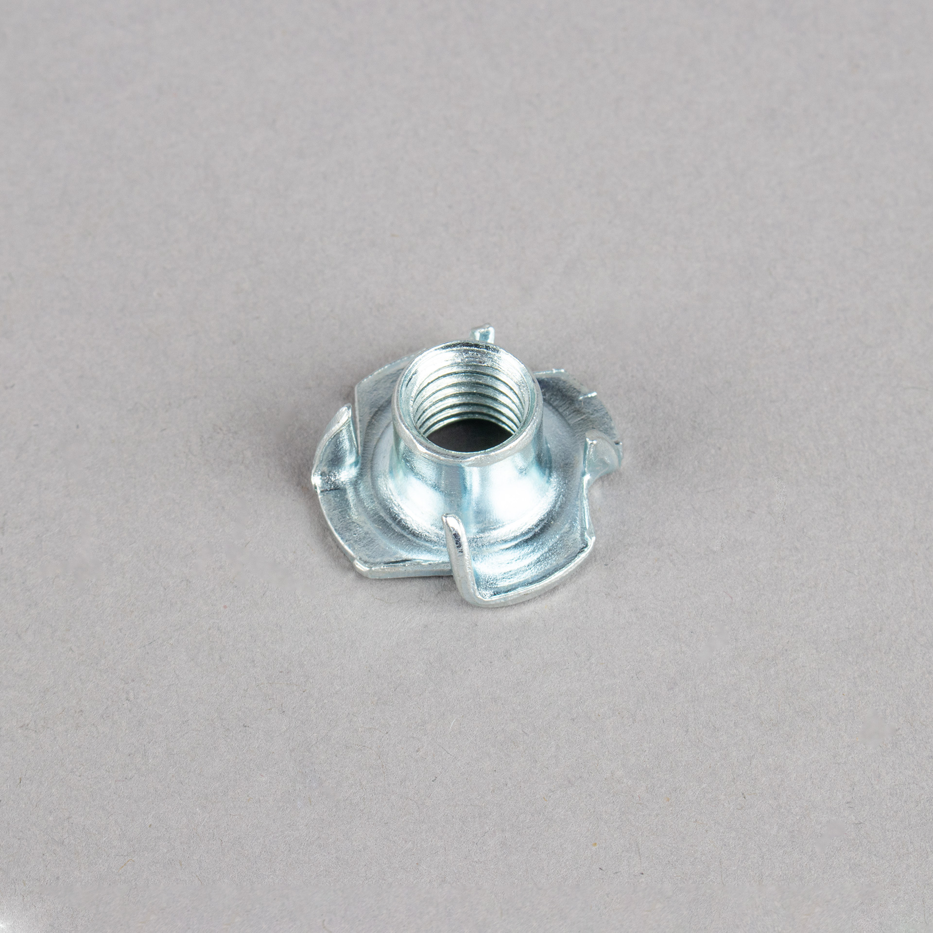 ROSCA D10mm PARA PAINEL DE MADEIRA