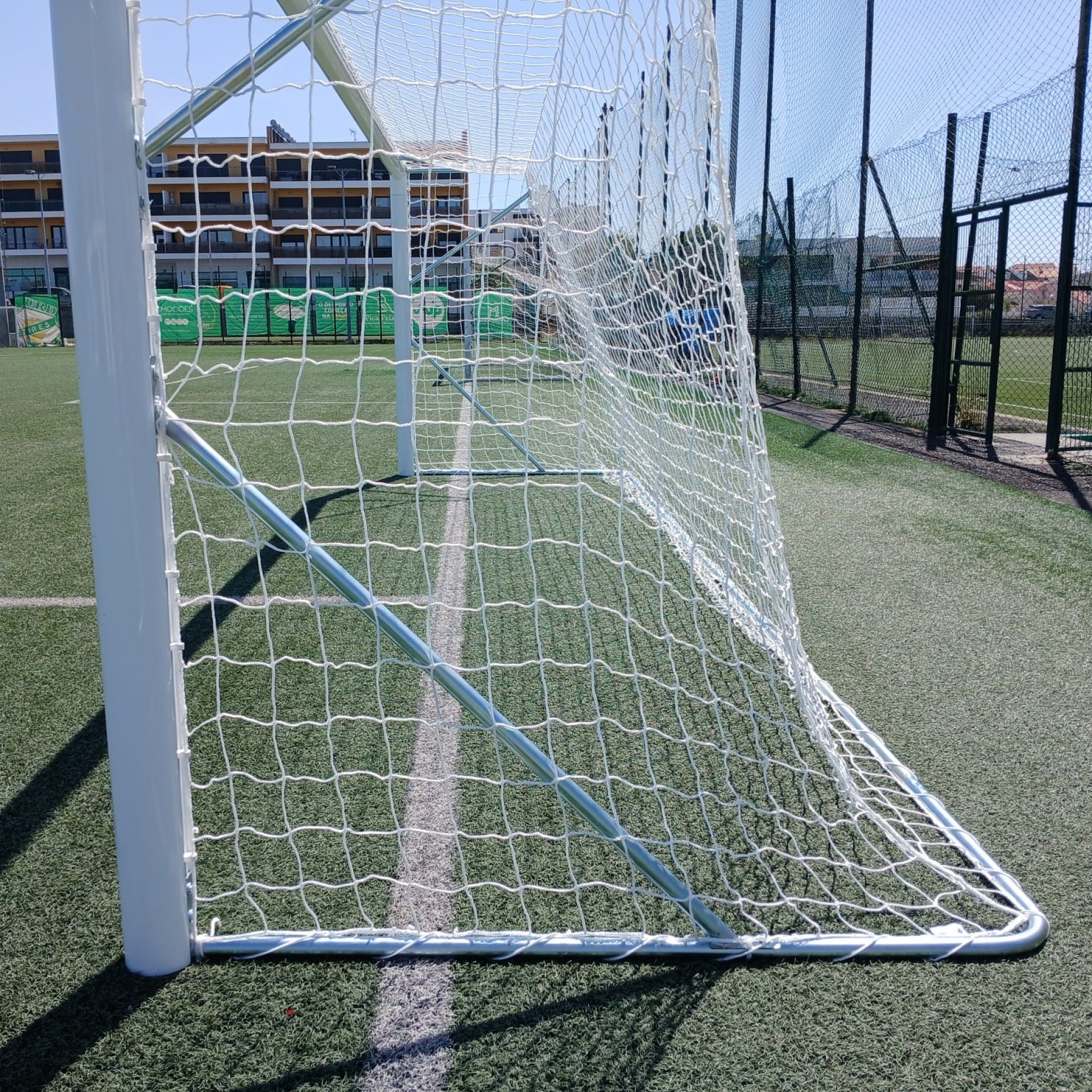 PORTERÍA DE FÚTBOL 7 MÓVIL