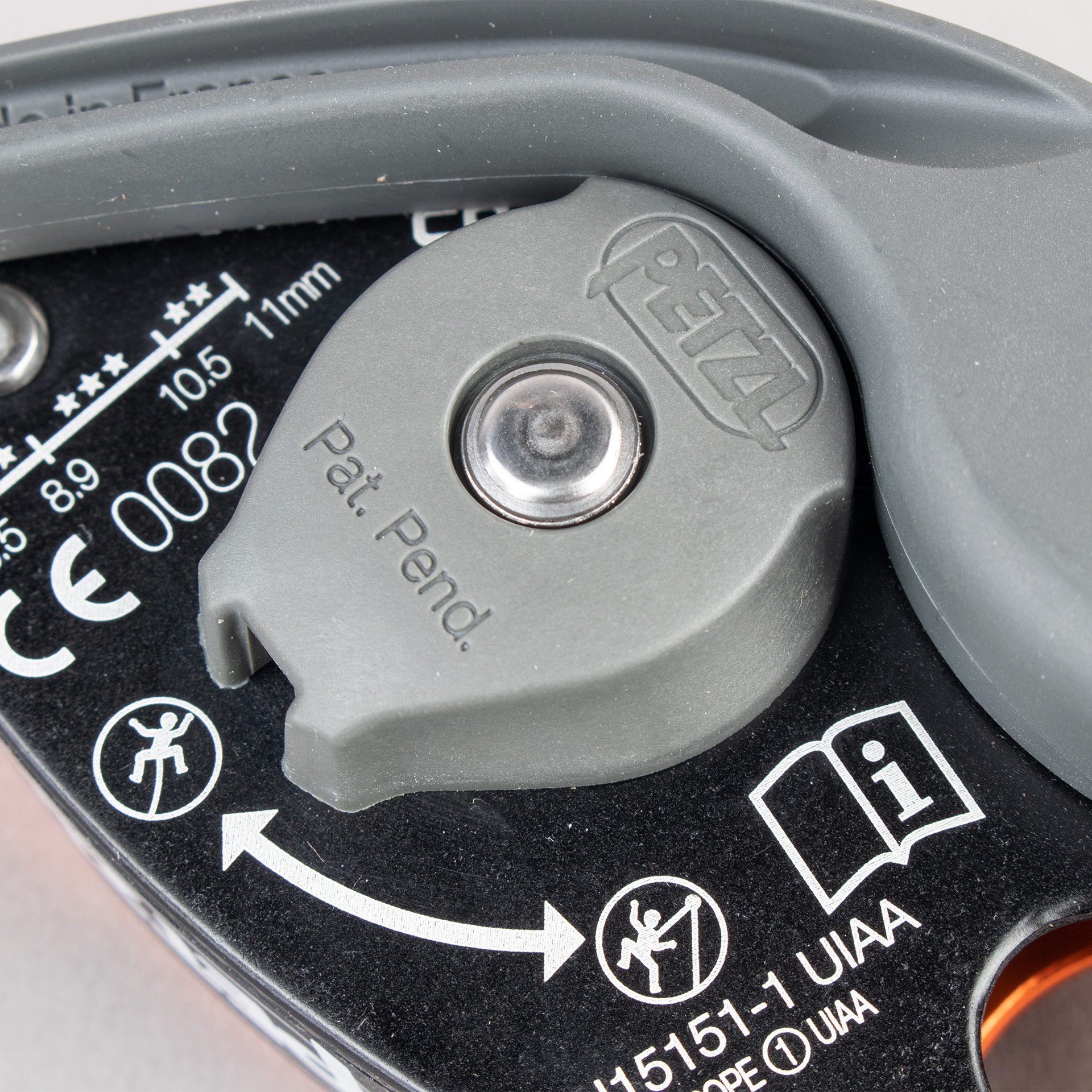 ASEGURADOR/DESCENSOR PETZL GRIGRI +