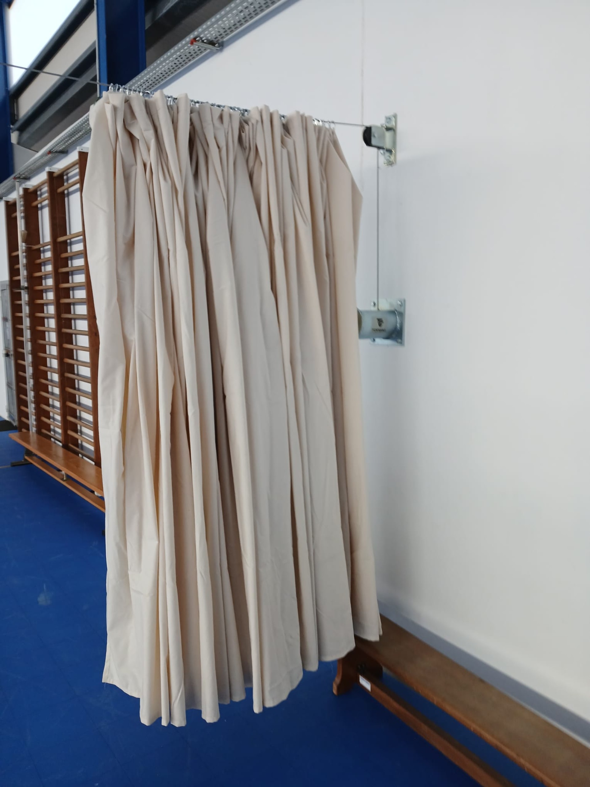 KIT DE MONTAJE DE CORTINA DE PARTICIÓN