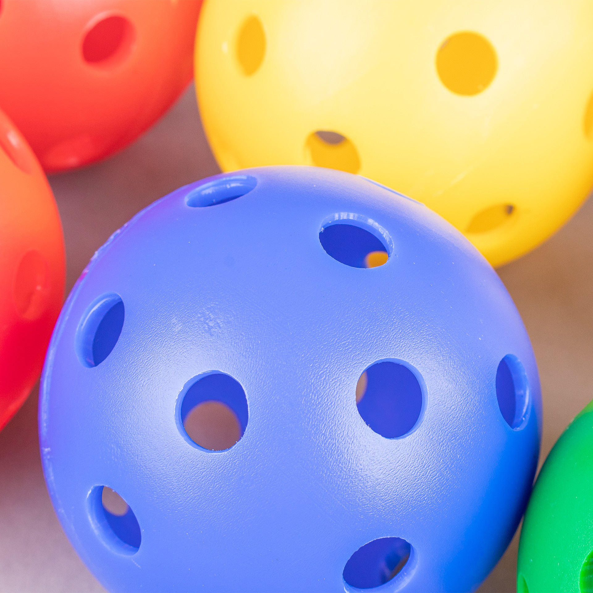 CONJUNTO DE BOLAS RÍGIDAS PERFORADAS