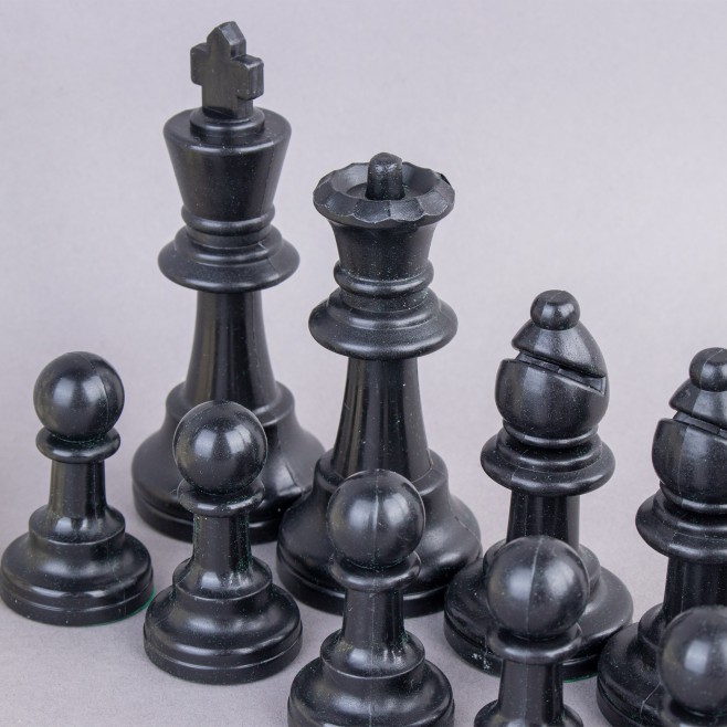 PIEZAS DE AJEDREZ PVC 9,7cm