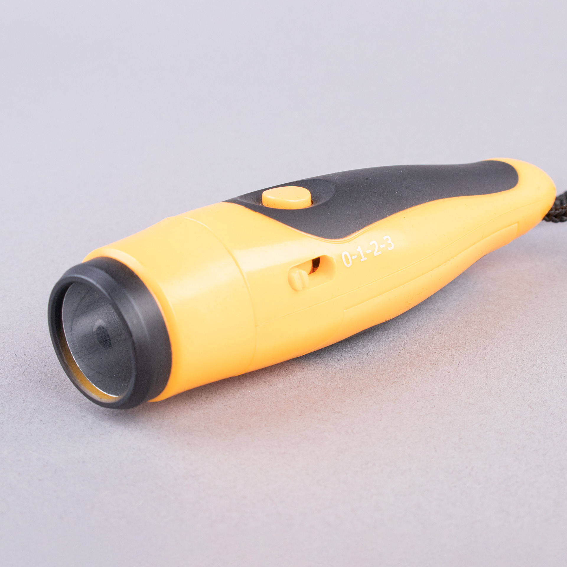 SILBATO DE MANO ELECTRÓNICO