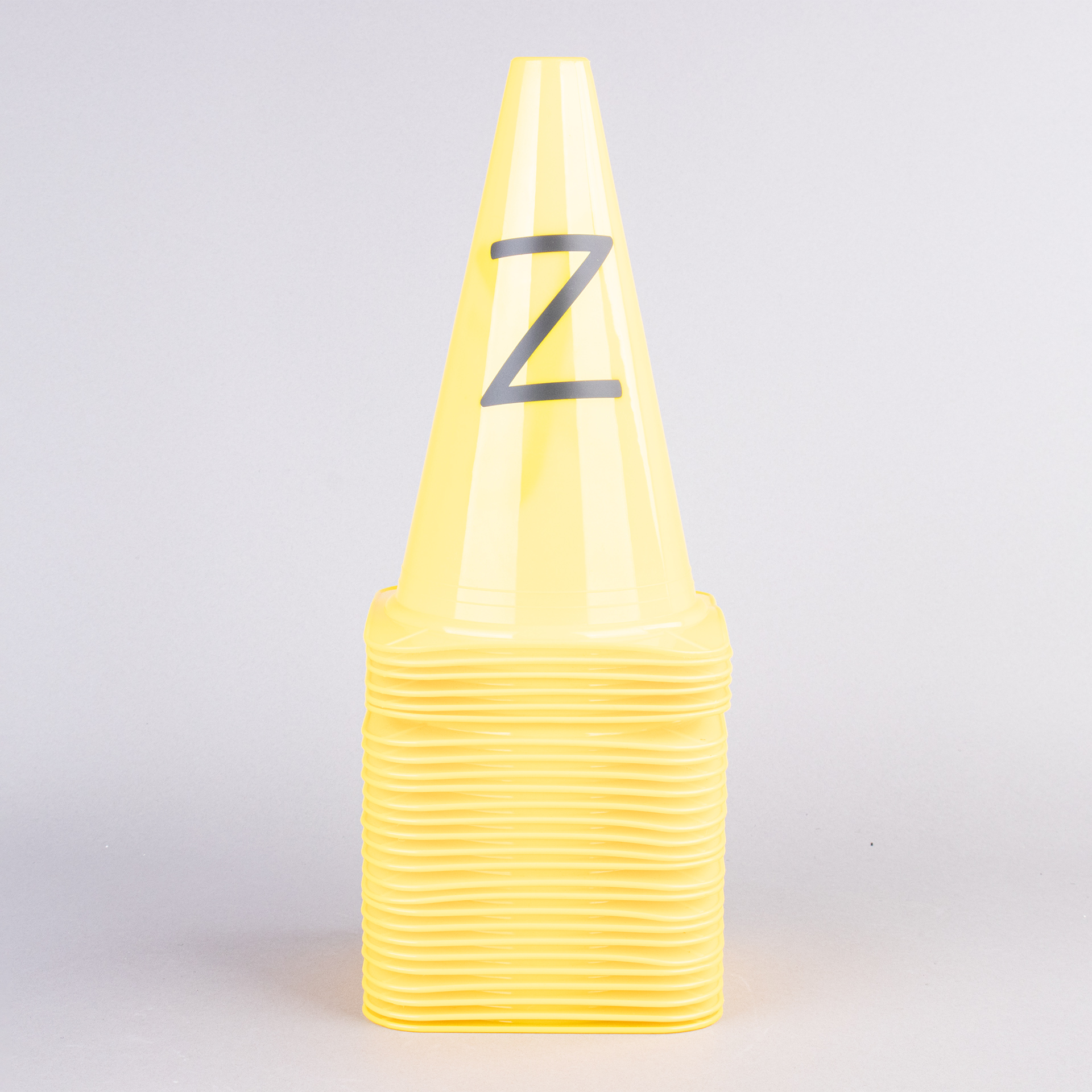 SET de 26 CONOS de 23cm con LETRAS de la A a la Z