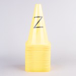 CONJUNTO de 26 CONES de 23cm com LETRAS de A a Z