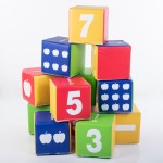 CONJUNTO DE 12 DADOS EM ESPUMA CONJUNTO DE 12 DADOS EM ESPUMA