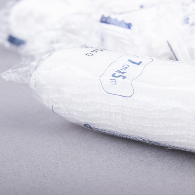 LOTE DE 5 BANDAS DE GASA