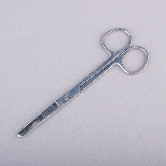 TIJERAS DE ENFERMERA