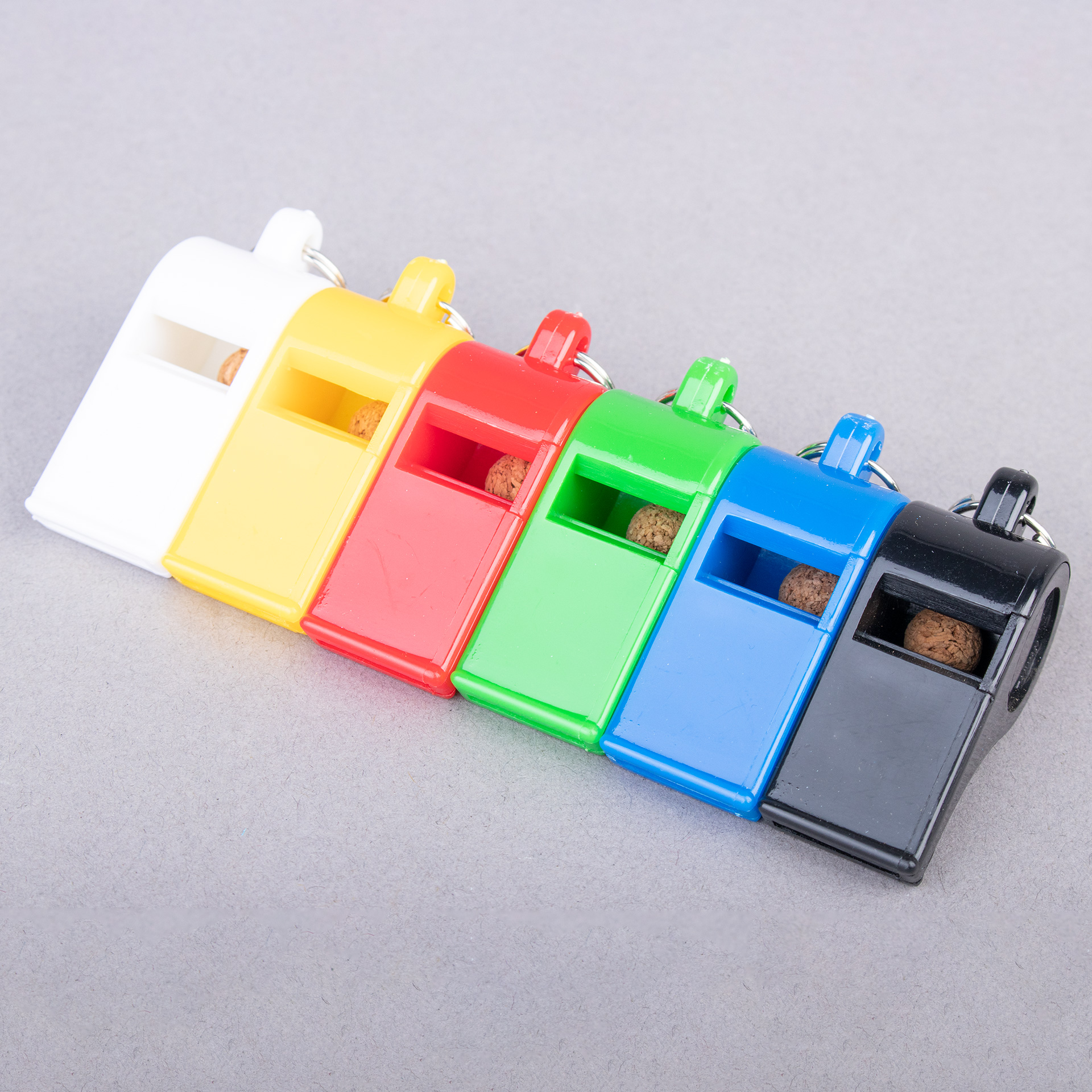 APITO PLÁSTICO ECONÓMICO