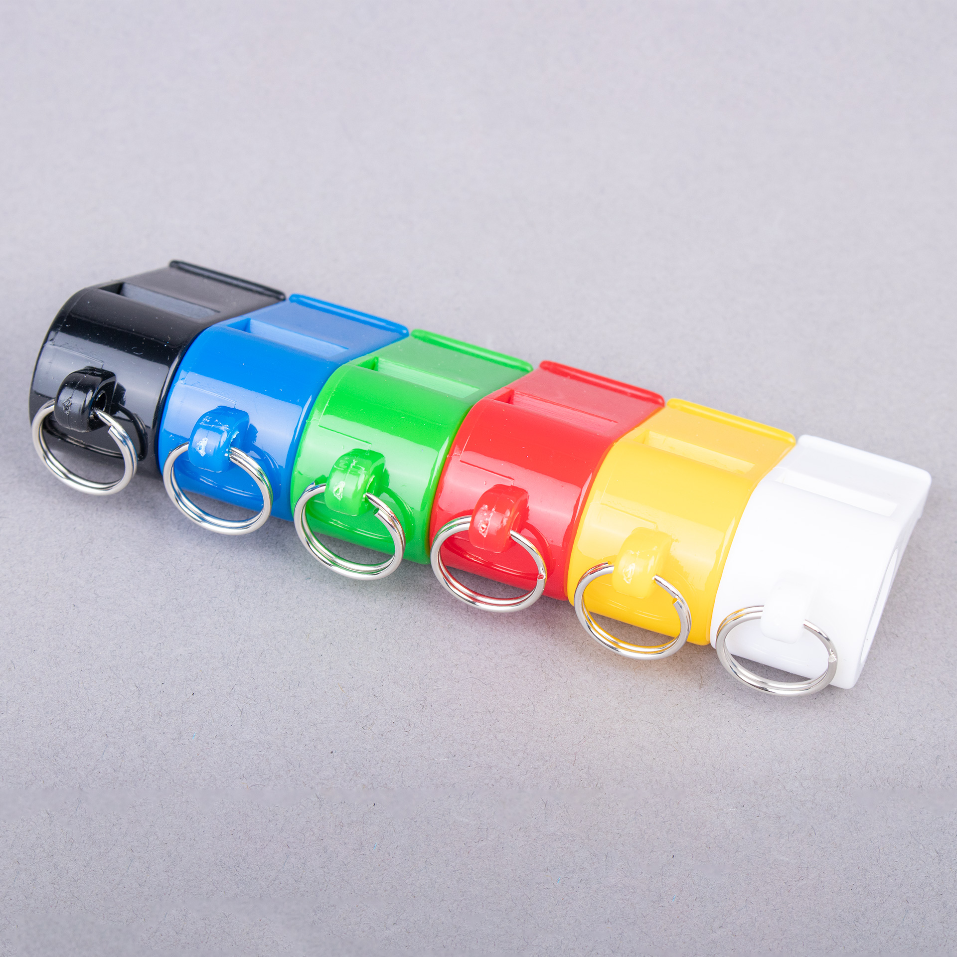 APITO PLÁSTICO ECONÓMICO