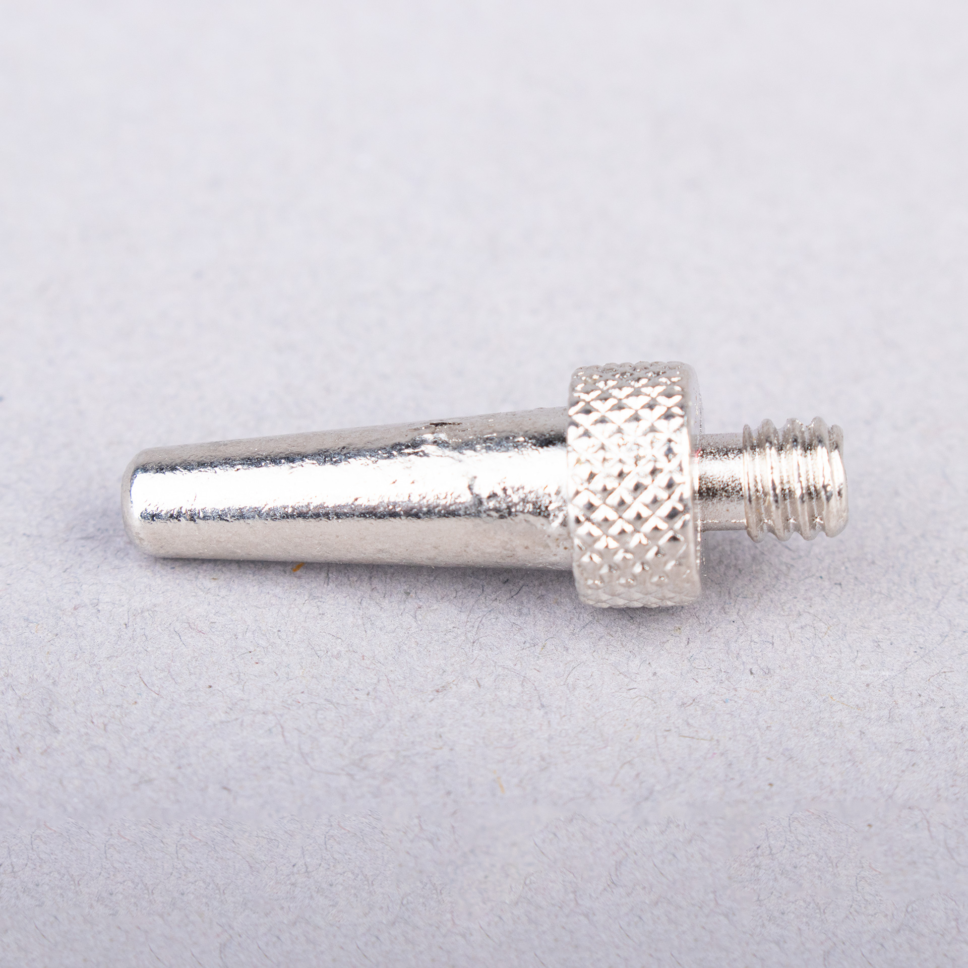 AGUJA CÓNICA DE METAL