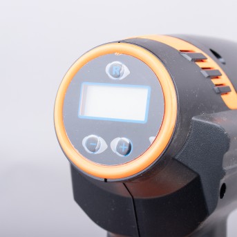 COMPRESSOR PORTTIL COM MOSTRADOR LCD