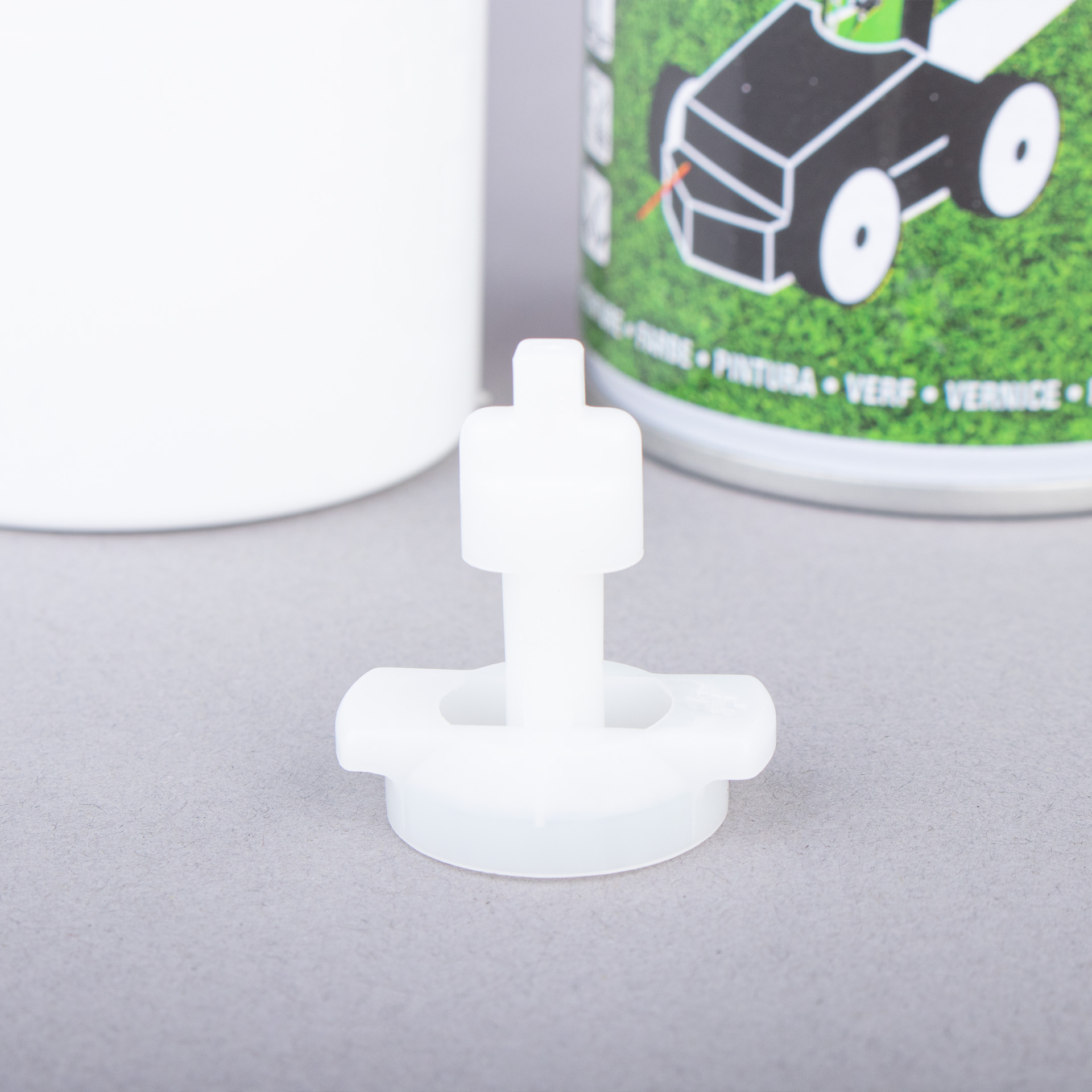 SPRAY PAINT MARKING NATURAL GRASS - WHITE
