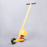 MQUINA PARA APLICAO DE FITAS ADESIVAS NOS PAVIMENTOS