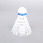 VOADORES YONEX MAVIS 600 (6 UNIDADES)