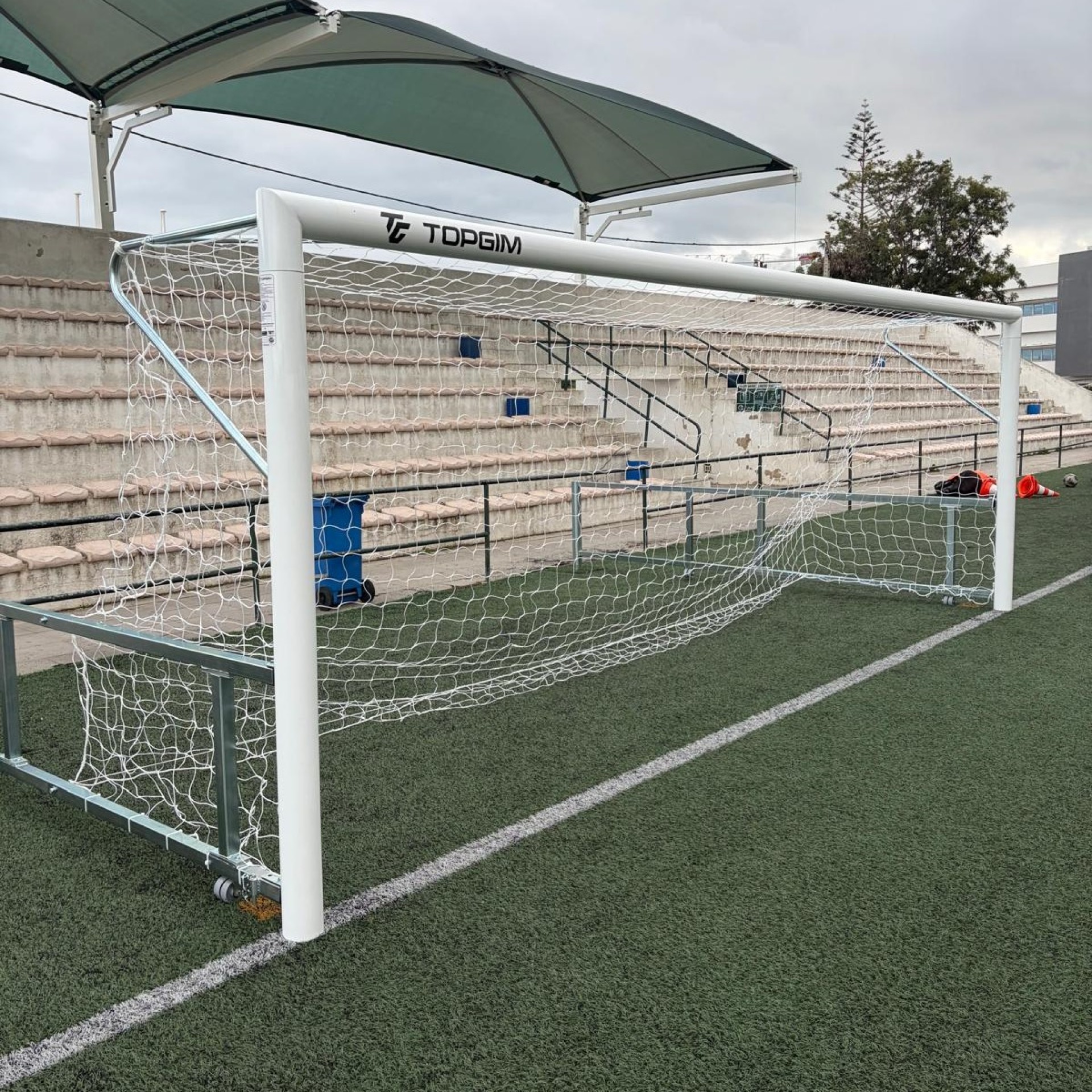 FOLDABLE FOOTBALL GOAL 7