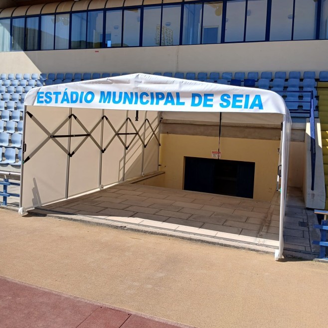 EXTENSIBLE TUNNEL FOR ACCESS TO THE LOCKEROOM