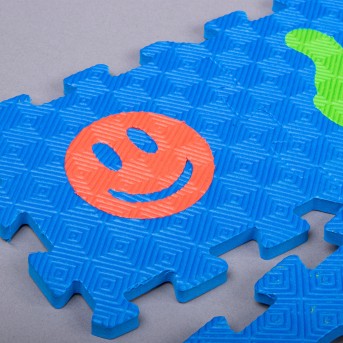 36-PIECE ALPHANUMERIC PUZZLE