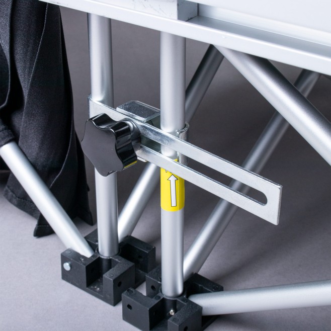 PORTABLE STAGE FOR FITNESS STUDIO OR EVENTS