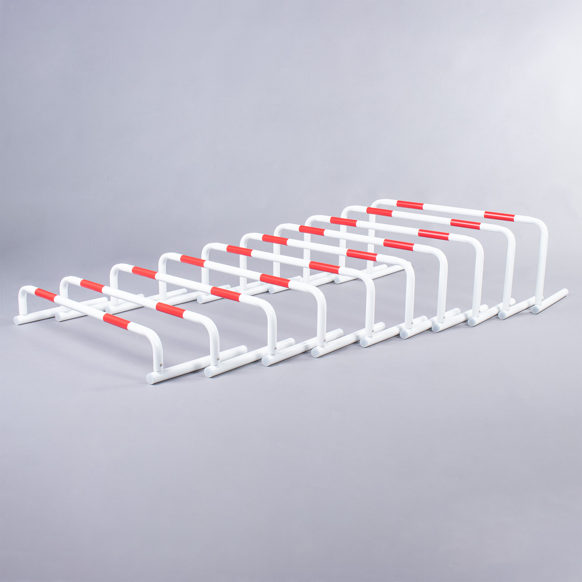 SET OF 10 HURDLES WITH DIFFERENT HEIGHTS