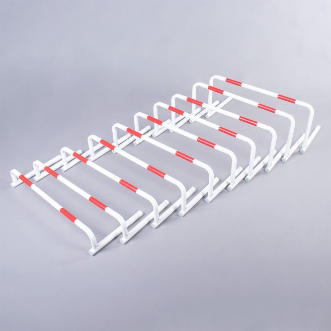 SET OF 10 HURDLES WITH DIFFERENT HEIGHTS