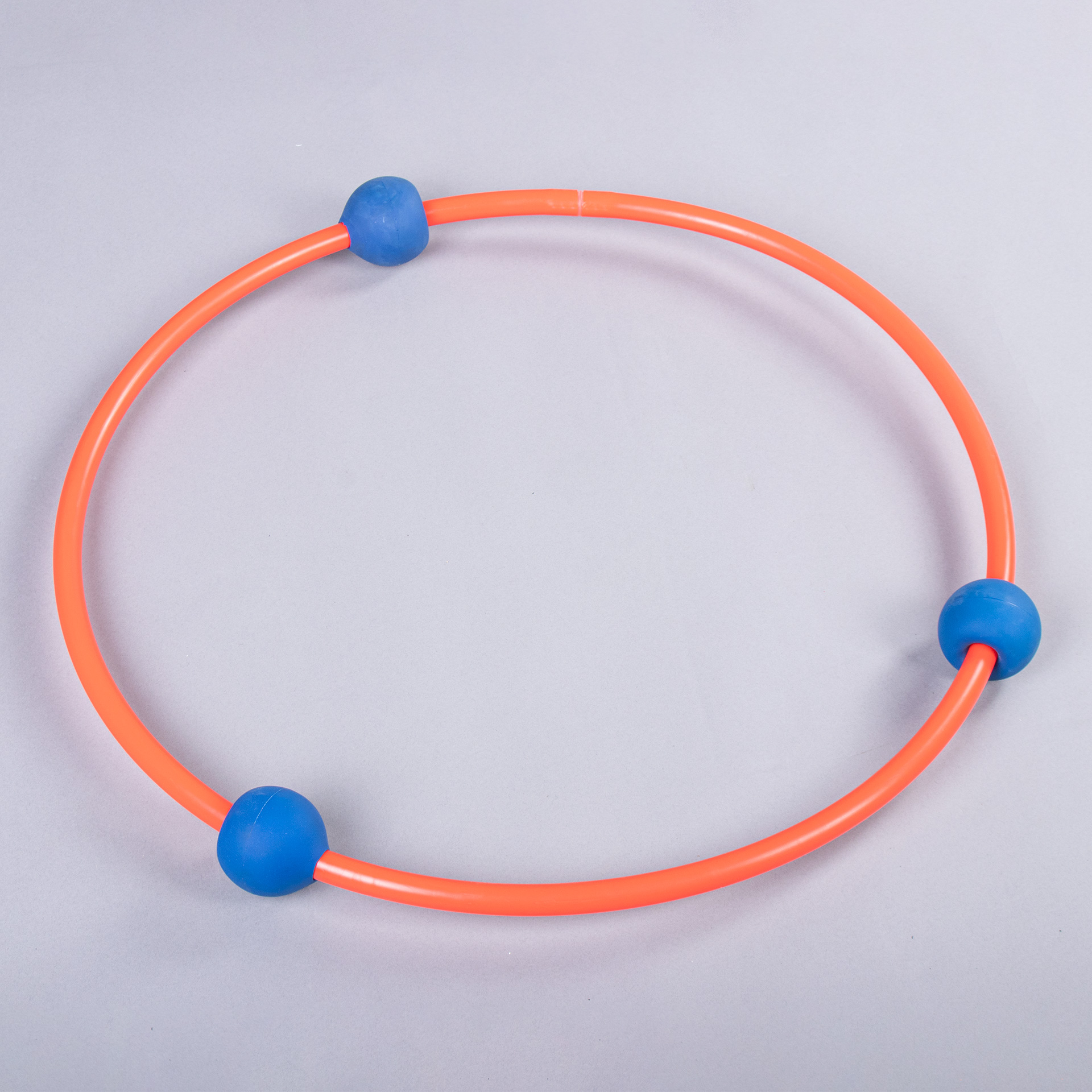 ARCO COM BOLAS COLORIDAS PARA TREINO