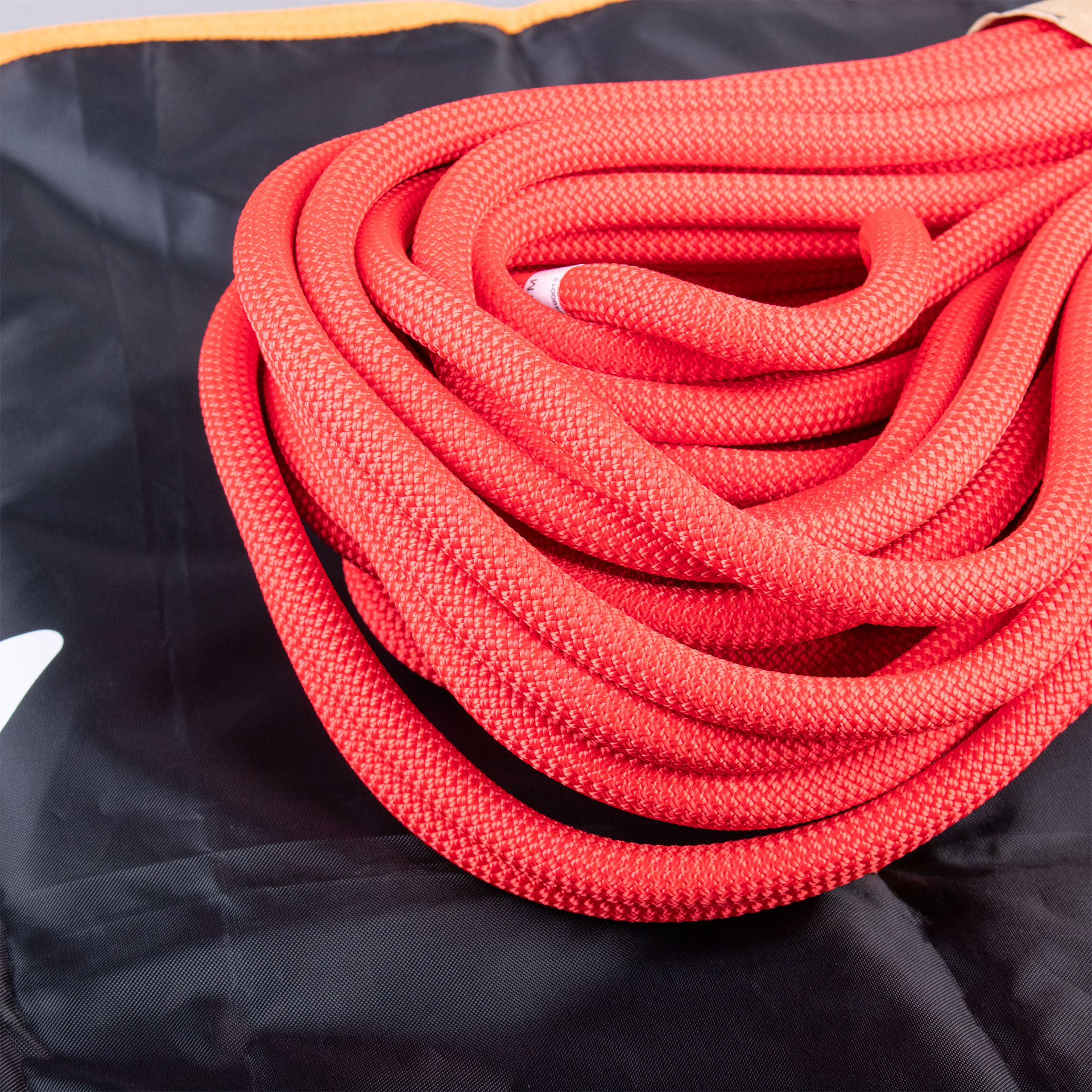 CLIMBING ROPE CANVAS