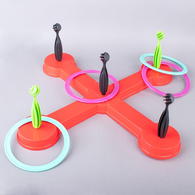 RING THROWING GAME