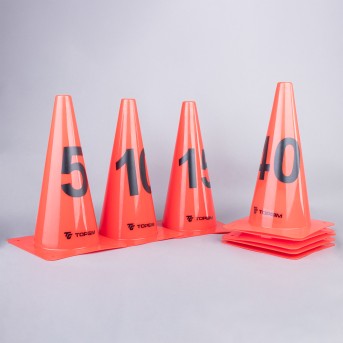 SET OF 8 NUMBERED CONES