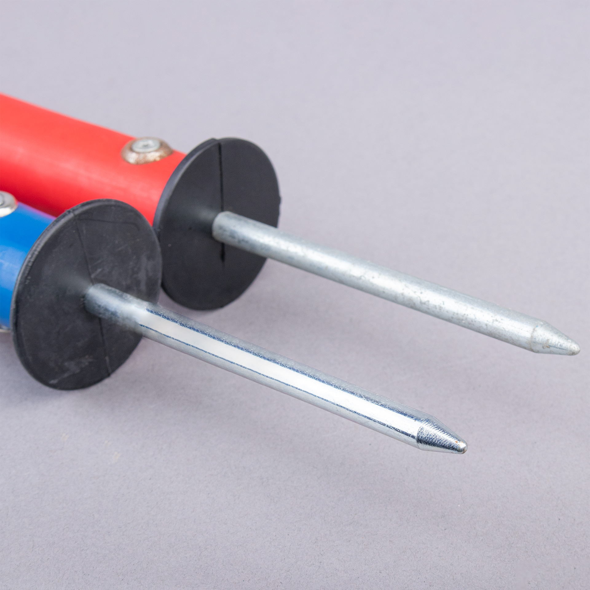 FLEXIBLE STICK WITH STEEL TIP