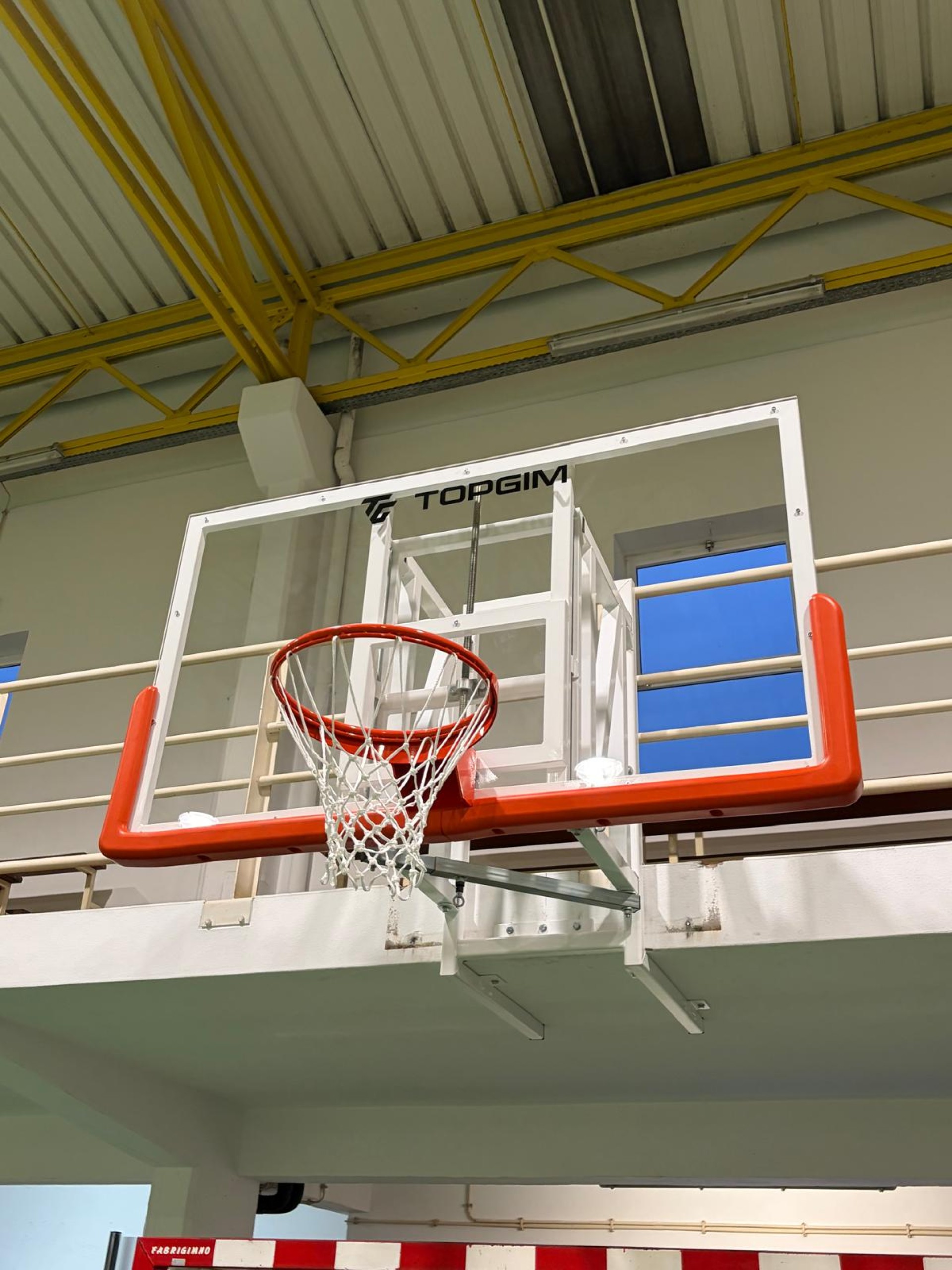OFFICIAL BASKETBALL SET WITH SIDE FOLDING AND HEIGHT ADJUSTMENT