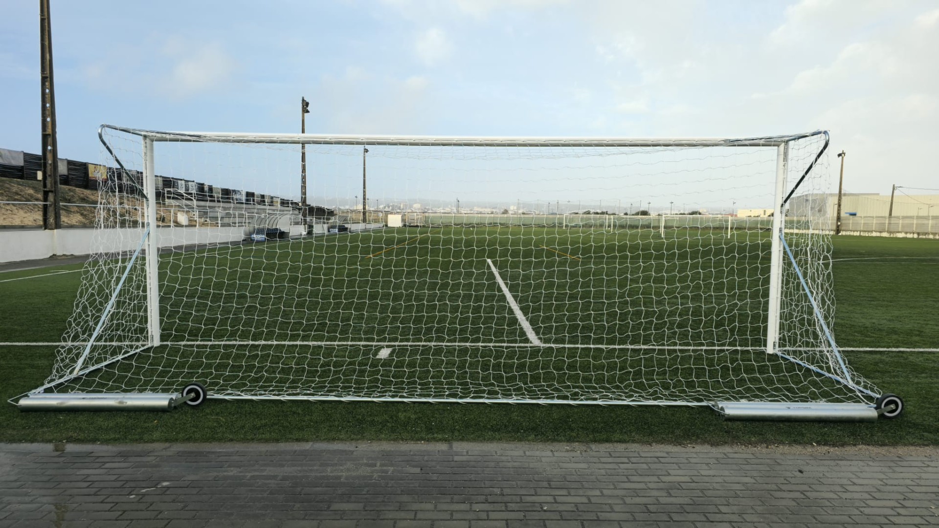REMOVABLE FOOTBALL 11 GOAL