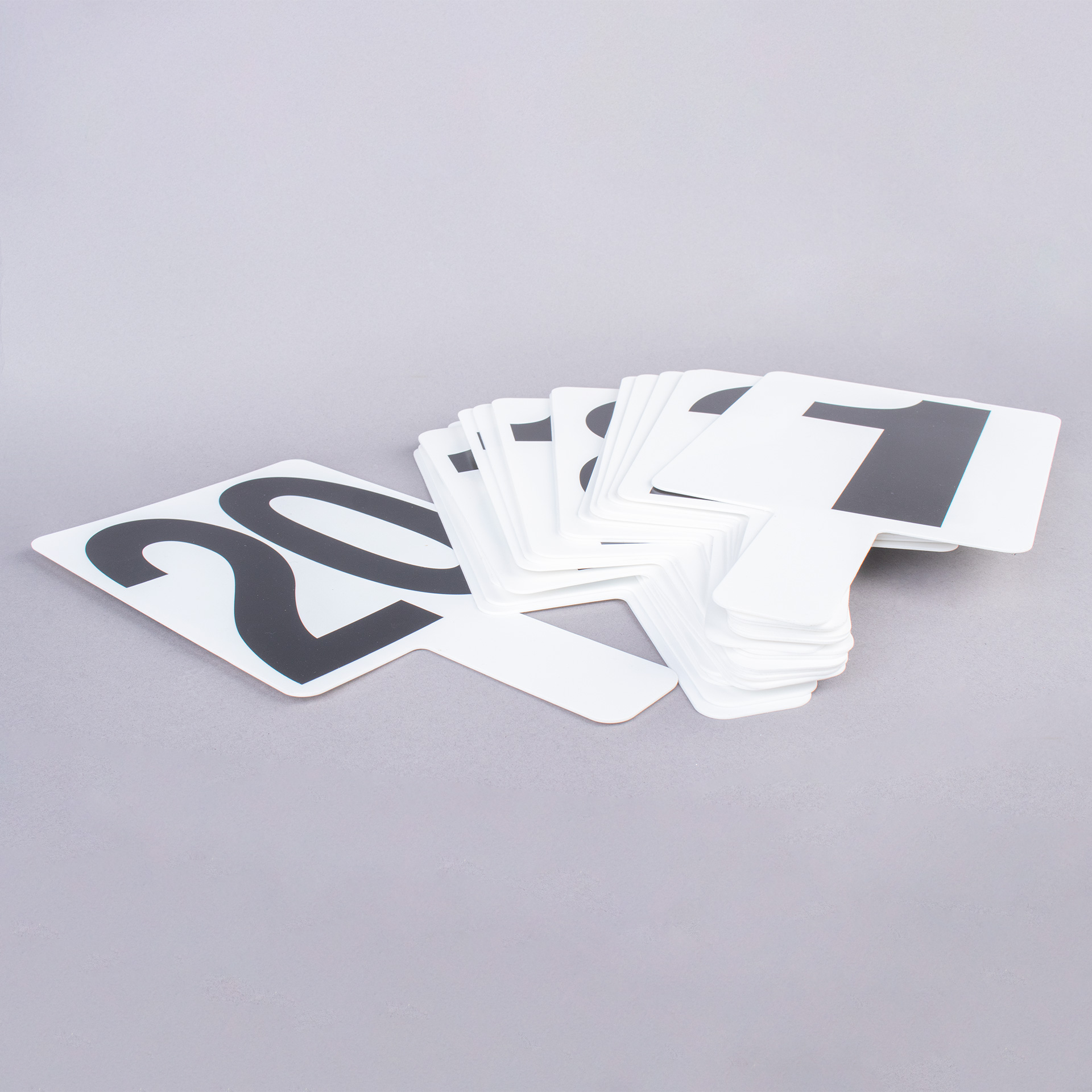 SET OF NUMBERED VOLLEYBALL BOARDS (20 PIECES)