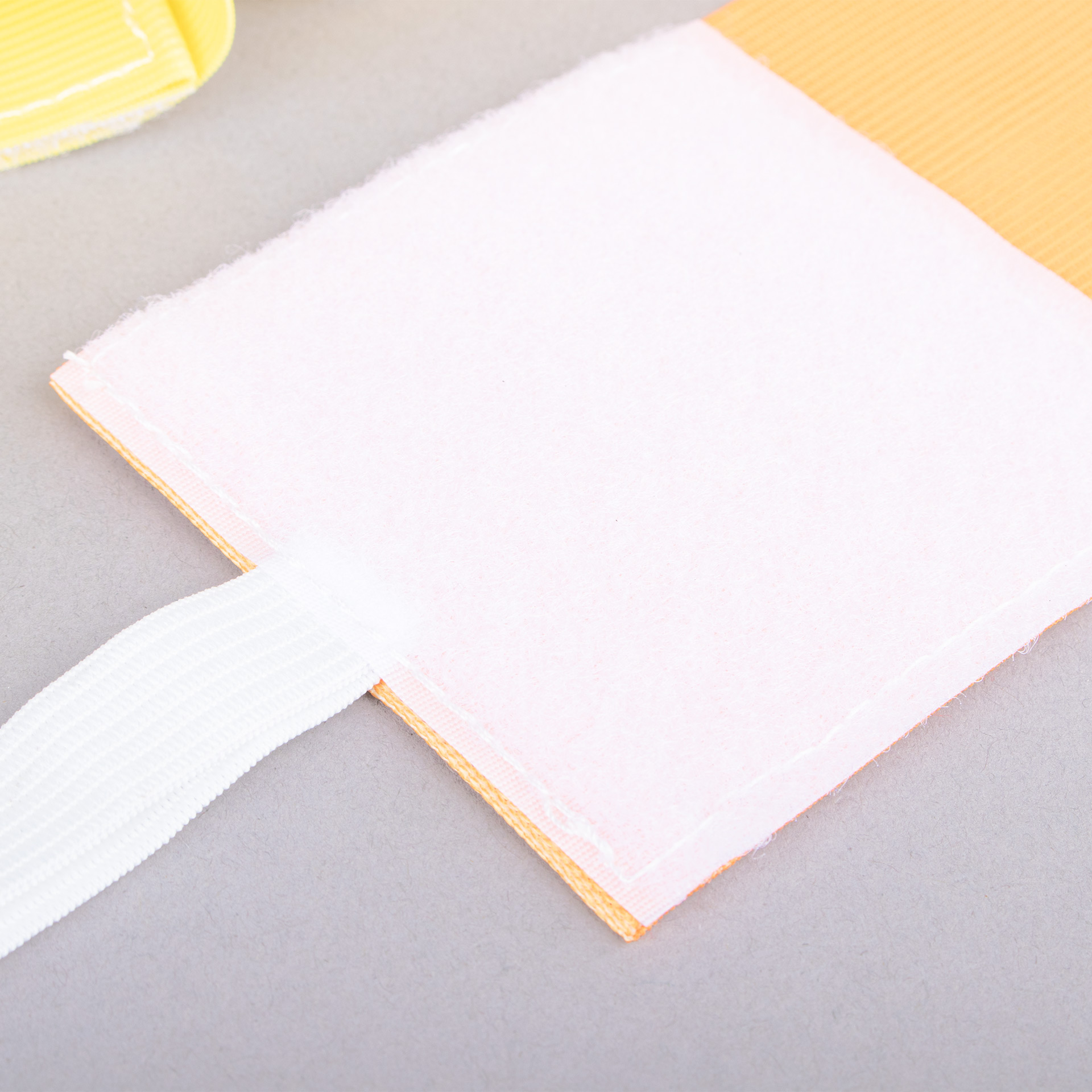 ELASTIC ARMBANDS