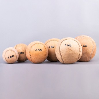 MEDICINAL BALL TRADITIONAL LEATHER