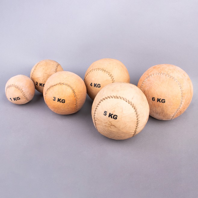 MEDICINAL BALL TRADITIONAL LEATHER