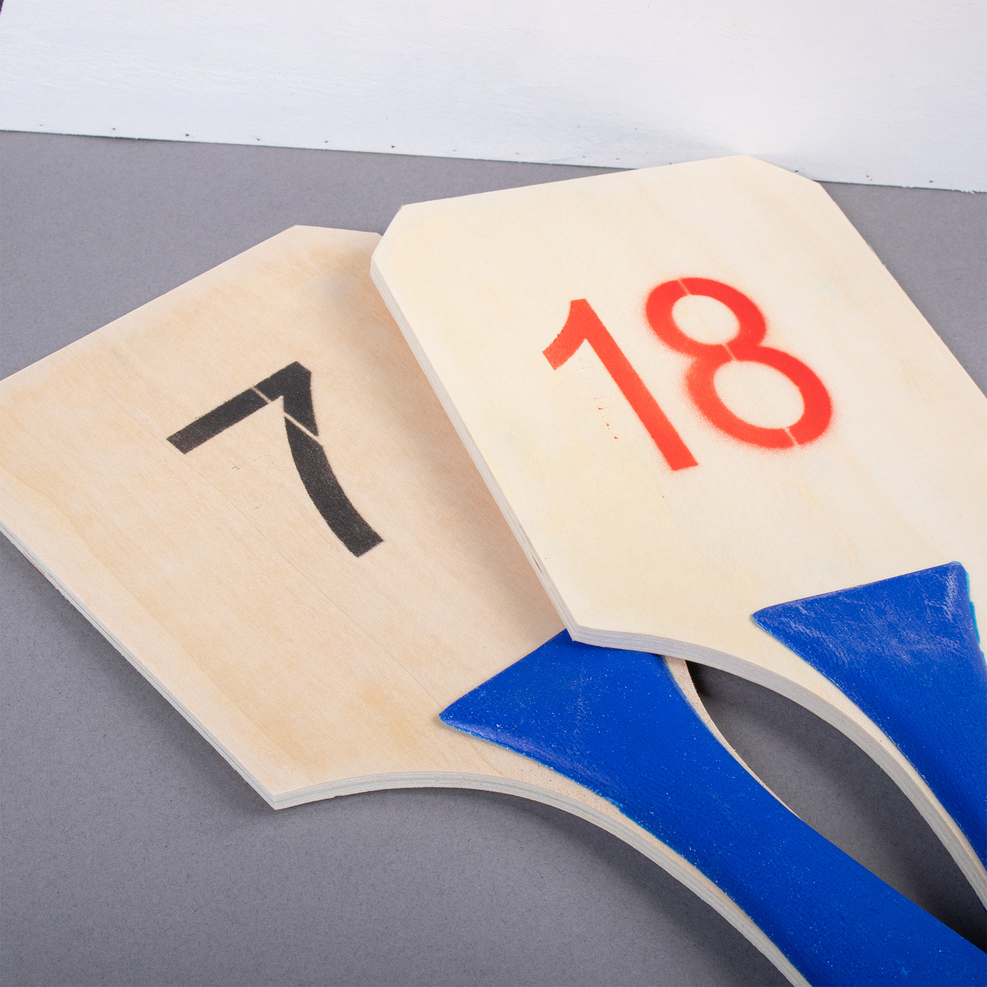 BOX WITH 22 REPLACEMENT BOARDS FOR VOLLEYBALL