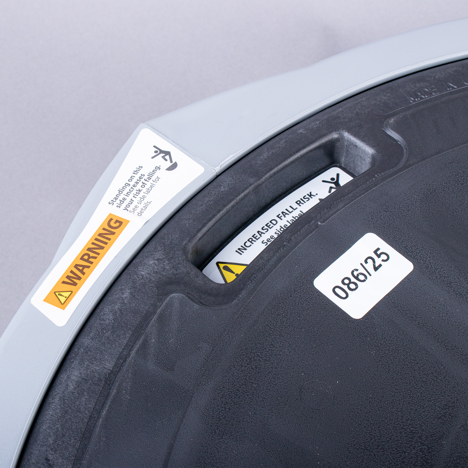 BOSU BALANCE TRAINER