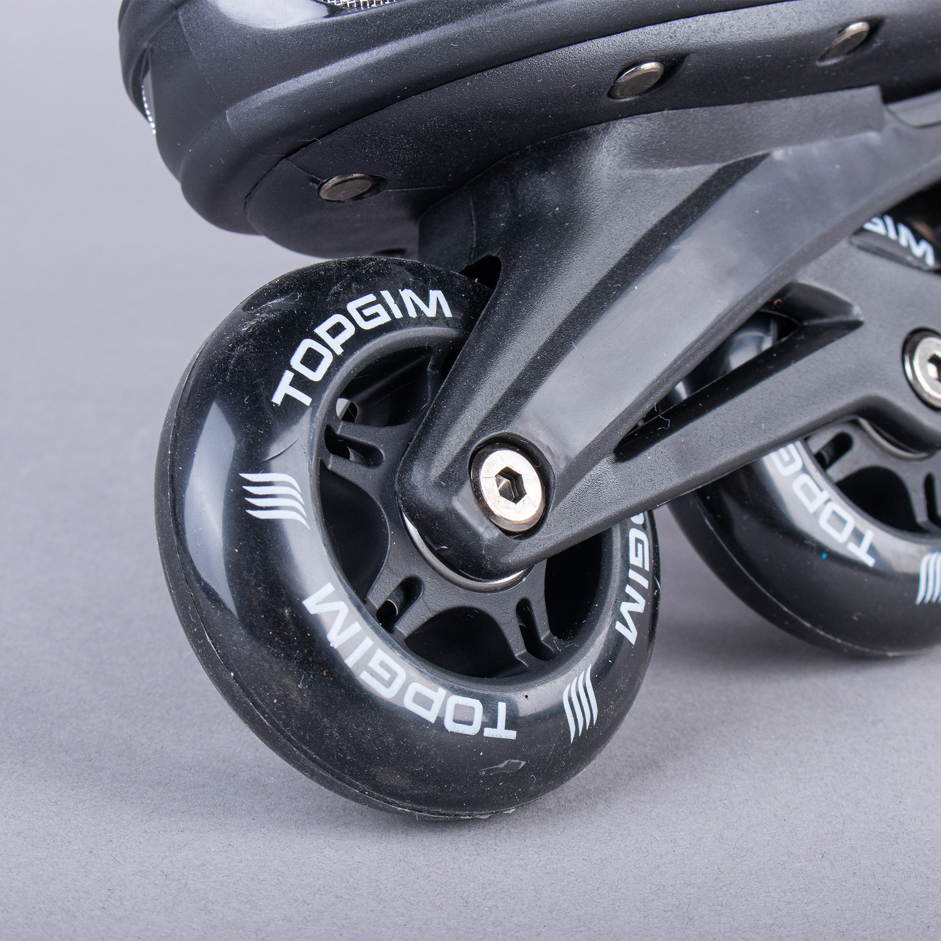 INLINE SKATES