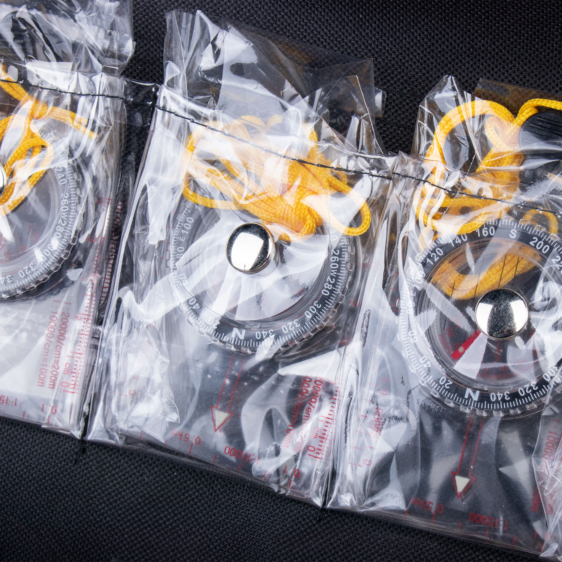 24 THUMB COMPASSES BAG